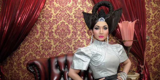 Garap Video Klip Mahal, Roro Fitria Tak Takut Rugi