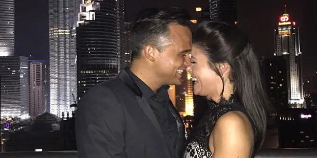 Gareth Gates Akui Siap Lamar Kekasih Cantiknya, Faye Brooks