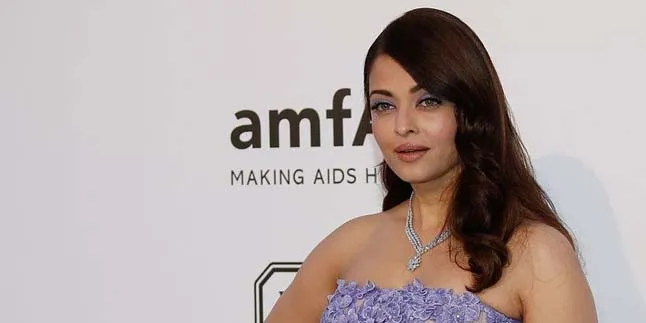 Gaun Bunga Ungu Elie Saab Bikin Aishwarya Rai Bak Seorang Peri
