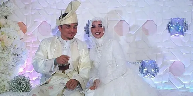 Gaun Pengantin Laudya Cynthia Bella Cuma Dikerjakan Selama 3 Minggu Gaun Pengantin Laudya Cynthia Bella Cuma Dikerjakan Selama 3 Minggu