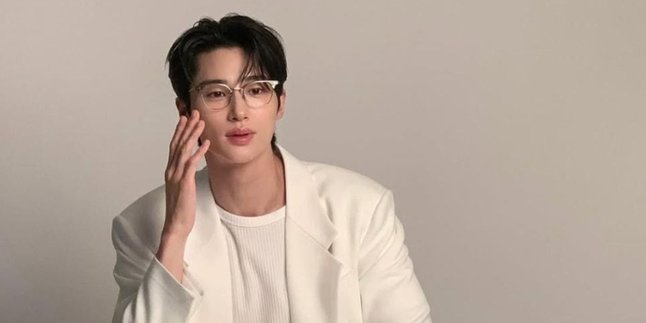Casual OOTD Style Inspired by Byeon Wooseok That You Can Use to Look Stylish