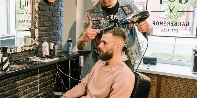 The Burst Fade Hairstyle That Is a Modern Trend, Complete with Care Tips