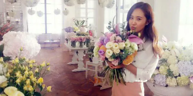 Gaya Yuri Girls Generation di Kampus, Tetap Cantik
