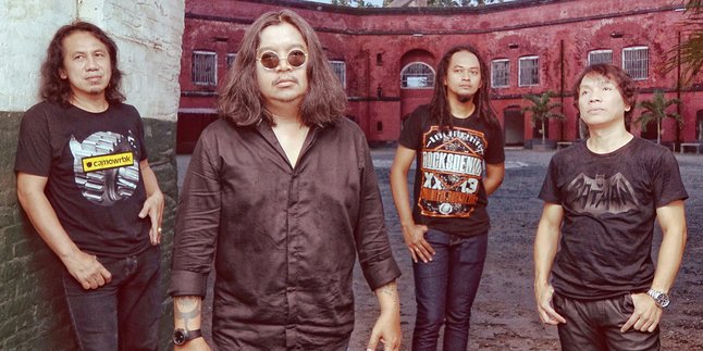 Gebrakan Baru Dari Powerslaves, Rekam Ulang Empat Lagu Hits