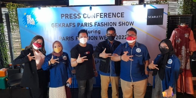 GEKRAFS Brings 10 Indonesian Brands to Showcase in a Fashion Show in Paris