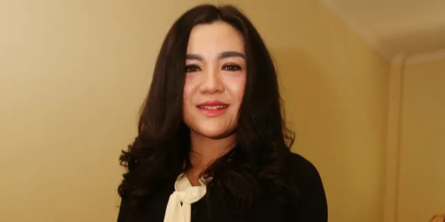 Gelar Acara 7 Bulanan, Vicky Shu Masih Rahasiakan Jenis Kelamin Calon Buah hati Gelar Acara 7 Bulanan, Vicky Shu Masih Rahasiakan Jenis Kelamin Calon Buah hati