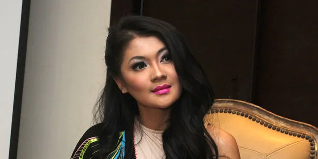 Gelar Dari Kerajaan Gowa Dicabut, Indah Dewi Pertiwi Keberatan Gelar Dari Kerajaan Gowa Dicabut, Indah Dewi Pertiwi Keberatan