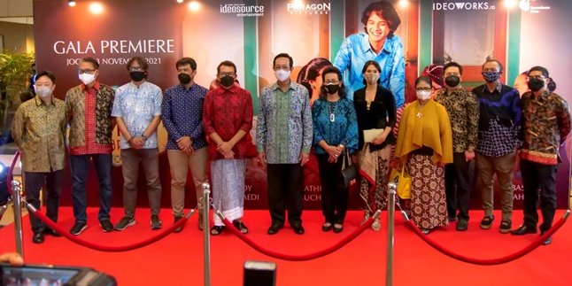 Gala Premiere in Yogyakarta, Sri Sultan Hamengku Buwono X Watches and Praises the Film 'LOSMEN BU BROTO'