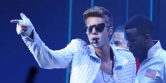Gelar Musisi Paling Dibenci Tahun 2013 Jatuh Pada Justin Bieber!