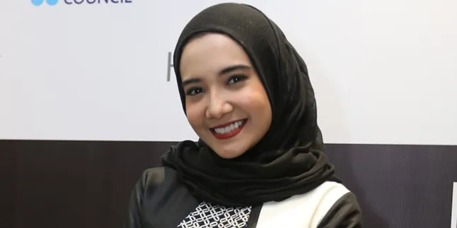 Gelar Show di London Fashion Week, Zaskia Sungkar Anti Stress Gelar Show di London Fashion Week, Zaskia Sungkar Anti Stress