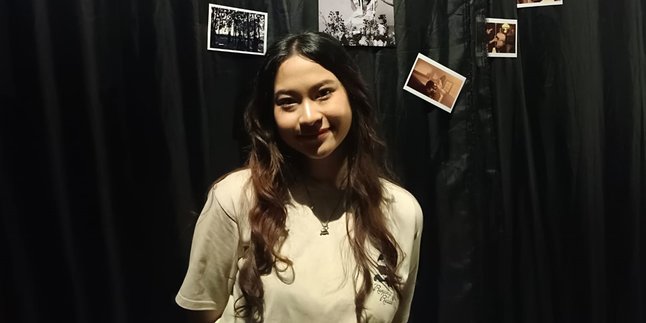 Gelar Showcase 'Renung Resah', Raissa Anggiani Selipkan Instrumen Sasando