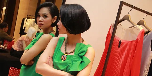Geluti Fashion, Andien Lebih Suka Produk Luar Negeri?