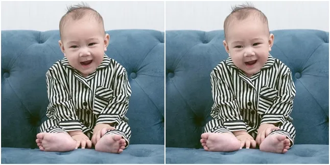 Gemesin! Belajar Makan Pepaya, Rafathar Malah Makan Mangkoknya Gemesin! Belajar Makan Pepaya, Rafathar Malah Makan Mangkoknya