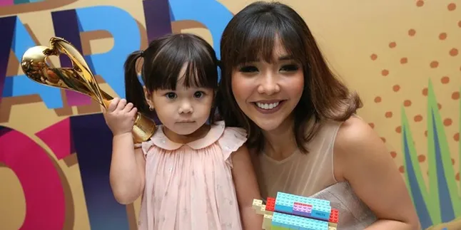 Gempi Bakal Pindah Rumah dan Pisah dengan Rafathar, Gisel: Peninglah Kepalaku! Gempi Bakal Pindah Rumah dan Pisah dengan Rafathar, Gisel: Peninglah Kepalaku!