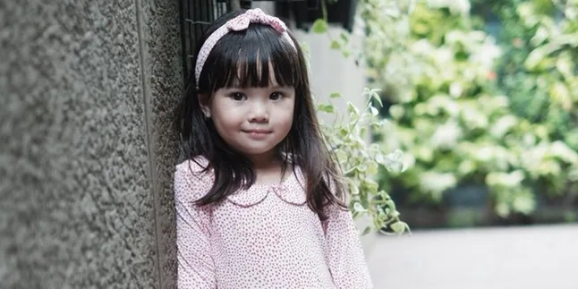 Gempi Sudah Perlihatkan Bakat Jadi Model Lewat Pose Ini Gempi Sudah Perlihatkan Bakat Jadi Model Lewat Pose Ini