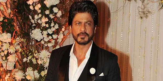 Genap 25 Tahun Jadi Aktor, Shahrukh Khan Rilis Buku Biografi Genap 25 Tahun Jadi Aktor, Shahrukh Khan Rilis Buku Biografi