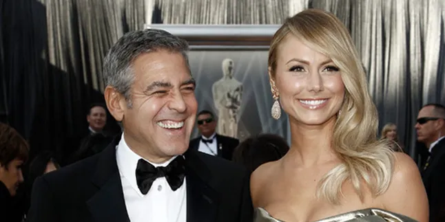 George Clooney - Stacey Keibler Putus?