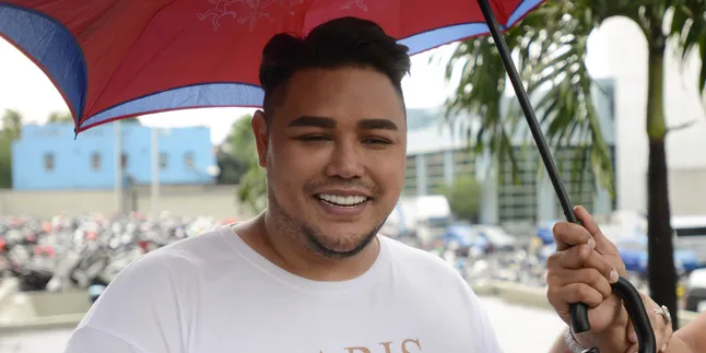 Geram Dengan Kelakuan Haters, Ivan Gunawan Akan Tutup Akun Socmednya?