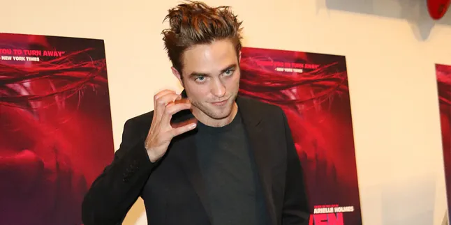 Geram! Ini Hinaan Sadis Robert Pattinson Untuk Haters FKA Twigs