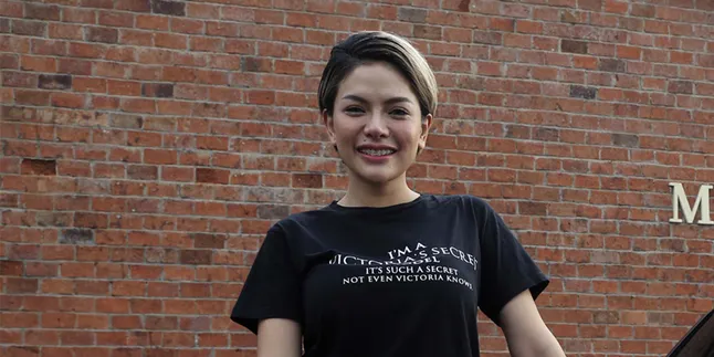Geram Instagramnya Diserang Fans Agnez Mo, Nikita Mirzani Beri Jawaban Menohok Geram Instagramnya Diserang Fans Agnez Mo, Nikita Mirzani Beri Jawaban Menohok