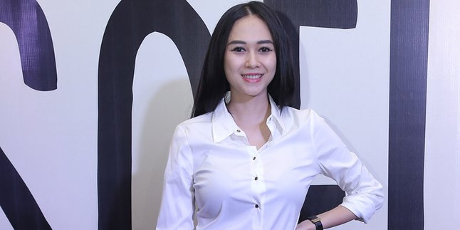 Geram Tangan-Tangan Jahil, Aura Kasih Lapor ke Polisi