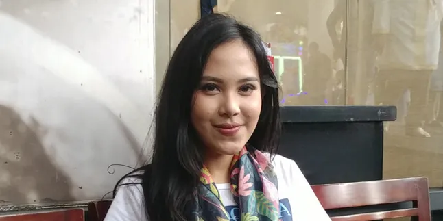 Ghaitsa Kenang Ungkap Rasa Kagumnya Pada Sosok Pidi Baiq