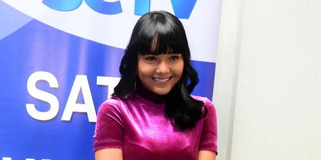 Giat Cari Uang, Amanda Manopo Tetap Kerja di Tahun Baru Giat Cari Uang, Amanda Manopo Tetap Kerja di Tahun Baru