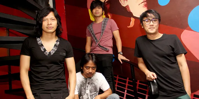 Gigi Siap Lempar Single 'Live At Abbey'!