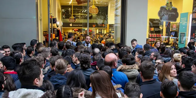 Gila-Gilaan Promo Natal dan Akhir Tahun Toko Offline yang Bikin Keder