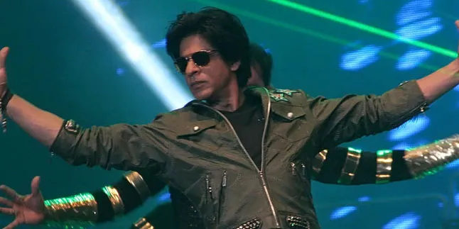 Gila! Setelah Sari Pink, Shahrukh Khan Kini Pakai Legging Pink