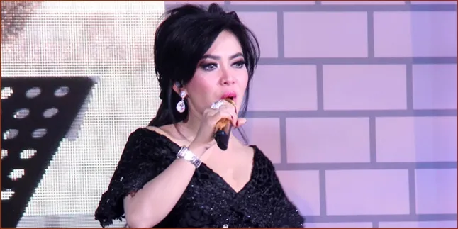 Gimmick Tak Bisa Dirancang, Syahrini Bukan Seniman Settingan