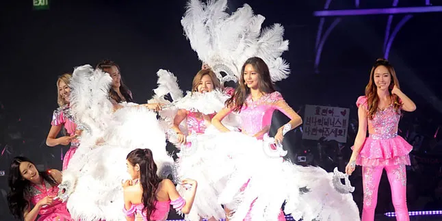 Girls Generation Sukses Hibur 12 Ribu Fans di Indonesia!