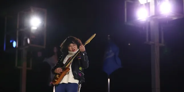 Gitaris 13 Tahun Ini Tutup Olimpiade Musim Dingin 2018 Dengan Megah