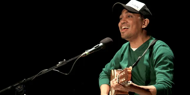 Glenn Fredly Lempar Single 'Tinggikan' di iTunes!