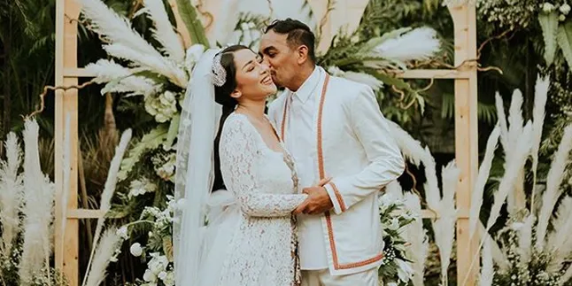 Glenn Fredly Umumkan Kehamilan Mutia Ayu dengan Kalimat Manis, Bikin Melting