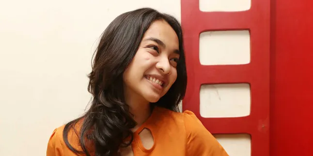 Gokil, Tika Bravani Ketawa Terus di Film Terbarunya Gokil, Tika Bravani Ketawa Terus di Film Terbarunya