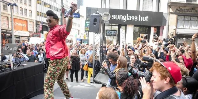 Goyang Pantat, Big Freedia Pecahkan Rekor Dunia Bareng 300 Penari Goyang Pantat, Big Freedia Pecahkan Rekor Dunia Bareng 300 Penari
