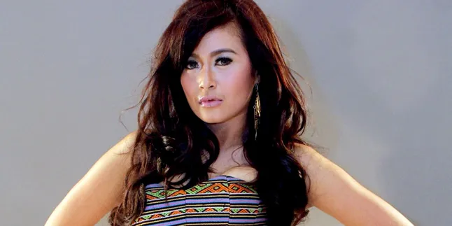 Goyang Piring Terbang, Viola Arsa Ingin Orang Bahagia!