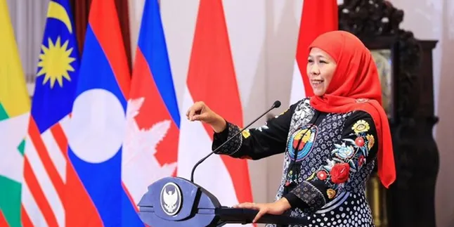 Gubernur Khofifah: Kemiskinan Ekstrem Jatim Turun 3,58% Selama Tiga Tahun Terakhir Gubernur Khofifah: Kemiskinan Ekstrem Jatim Turun 3,58% Selama Tiga Tahun Terakhir
