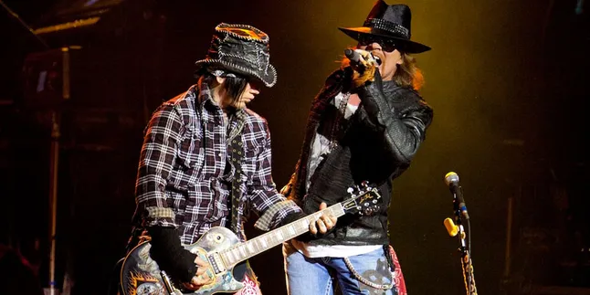 Guns N Roses Akhirnya Gelar Konser dan Pukau Fans Indonesia! Guns N Roses Akhirnya Gelar Konser dan Pukau Fans Indonesia!