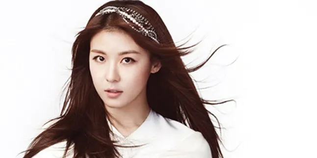Ha Ji Won dan Kakaknya Yang Cantik Menarik Perhatian Netizen Ha Ji Won dan Kakaknya Yang Cantik Menarik Perhatian Netizen