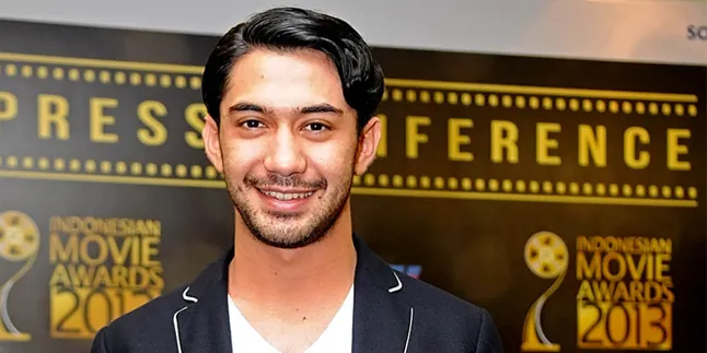 HABIBIE & AINUN Terpilih Jadi Film Terfavorit Indonesian Movie Awards 2013