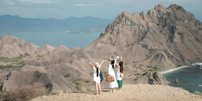 Hadiah Istimewa dari Mama untuk The Sisters: Fun or Disaster?