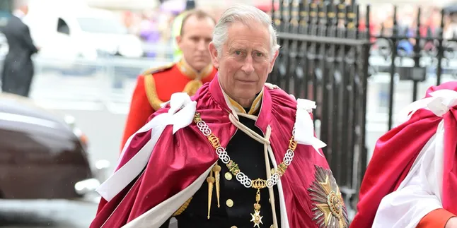 Hadiah Lucu Dari Pangeran Charles Untuk Sang Cucu di Hari Ultah Hadiah Lucu Dari Pangeran Charles Untuk Sang Cucu di Hari Ultah