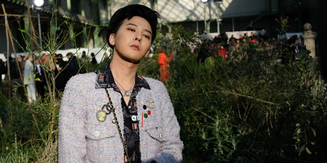 Attending Chanel Event at Paris Fashion Week, G-Dragon Dares to Wear Women's Clothing