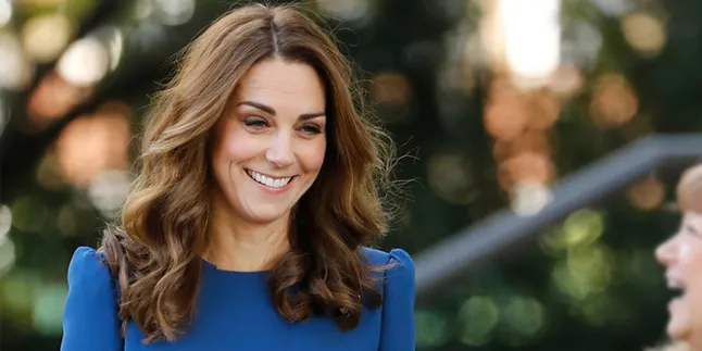 Hadiri Gala Dinner, Kate Middleton Tampil Cantik dengan Rambut Badai