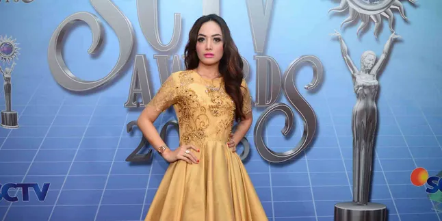 Hadiri Sidang Cerai Perdana, Cinta Ratu: Saya Kangen Suami