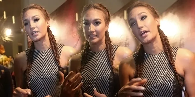Hal Keren Apa Yang Bisa Kita Contoh Dari Nadine Chandrawinata? Hal Keren Apa Yang Bisa Kita Contoh Dari Nadine Chandrawinata?