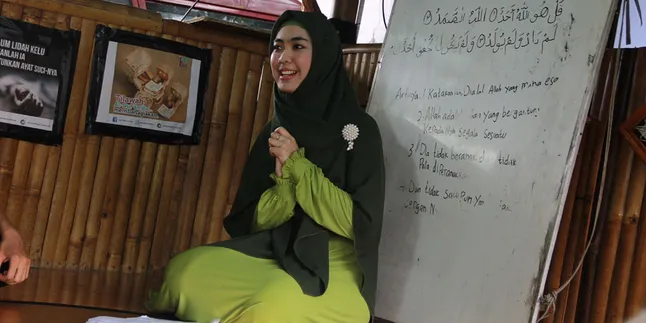 Hamil 8 Bulan, Calon Anak Oki Setiana Dewi Perempuan Hamil 8 Bulan, Calon Anak Oki Setiana Dewi Perempuan