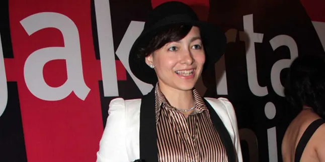 Hamil 9 Bulan, Dewi Rezer Tak Mau Mati Gaya